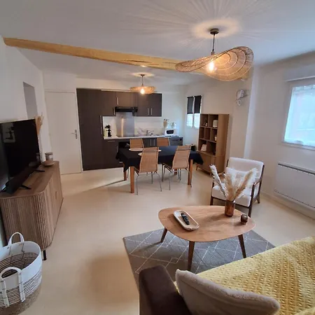 Centre De 2 Ou 3 Personnes Apartman